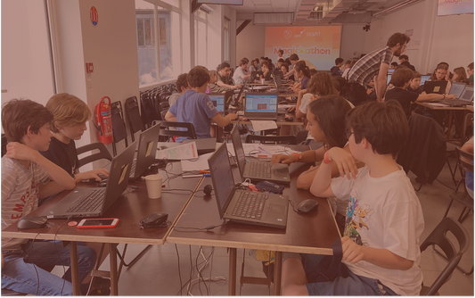 Activités extra-scolaires innovantes pour écoles : devenez partenaire Magic Makers et proposez le code à vos élèves
